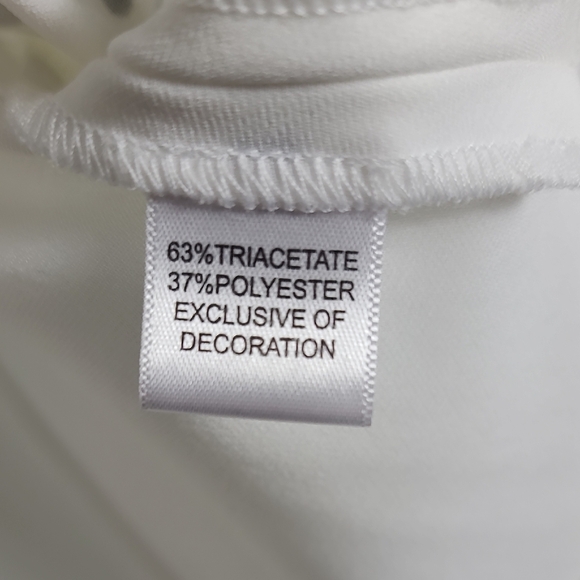 ST.JOHN Evening Ivory With Silver and Cream  Elegant Sleeveless Top Size 8 - Picture 3 of 16